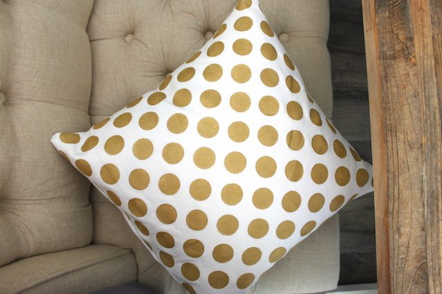 Gold Polka dot pillow DIY