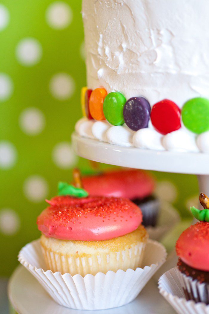 hungry caterpillar birthday party cupcakes