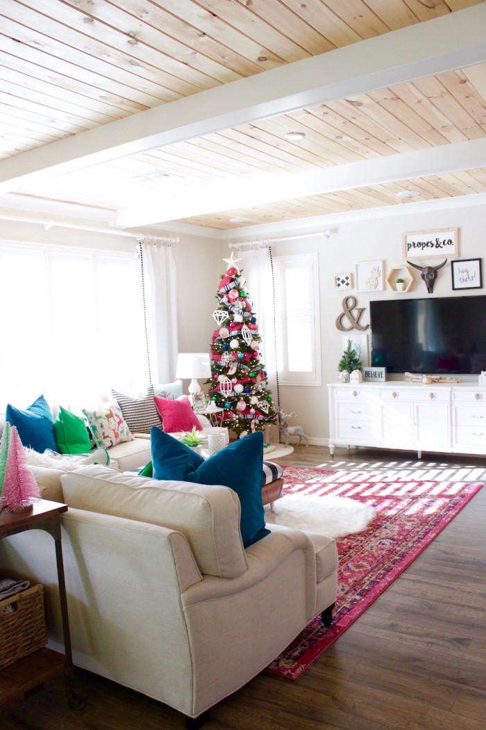 Holiday House Tour 21