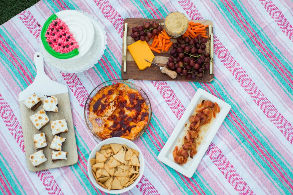 Backyard BBQ...Girls Night In DIY with Spoonflower