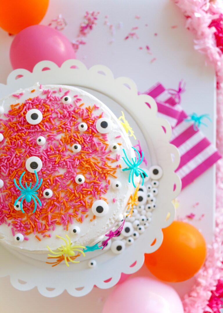 DIY Halloween Spider Kooky Eye Cake