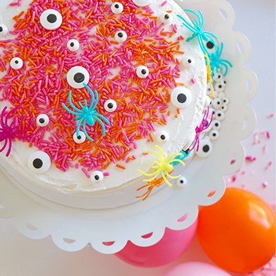 DIY Halloween Spider Kooky Eye Cake