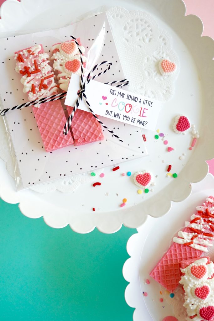 Valentine's Day DIY Marshmallow Peep Pops & Cookies 8