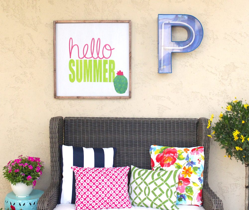 GIVEAWAY | Hello Summer Sign